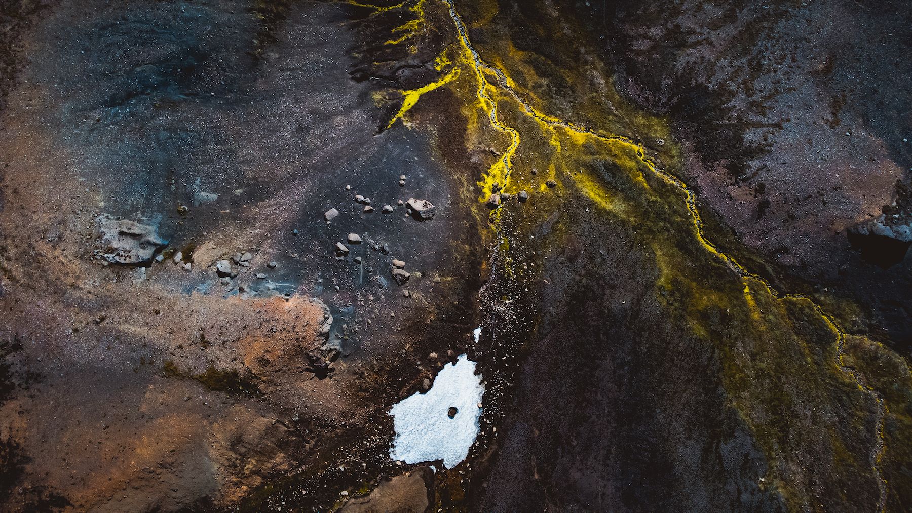 Wandelen in IJsland over de laugavegur trail