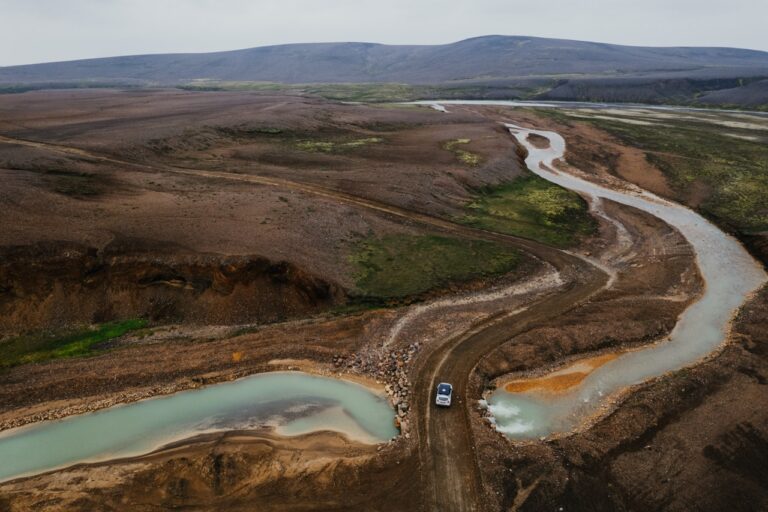 Nordic Nomads - Roadtrip in Island